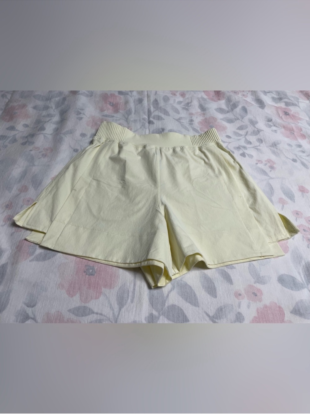 Lululemon Shorts Small
